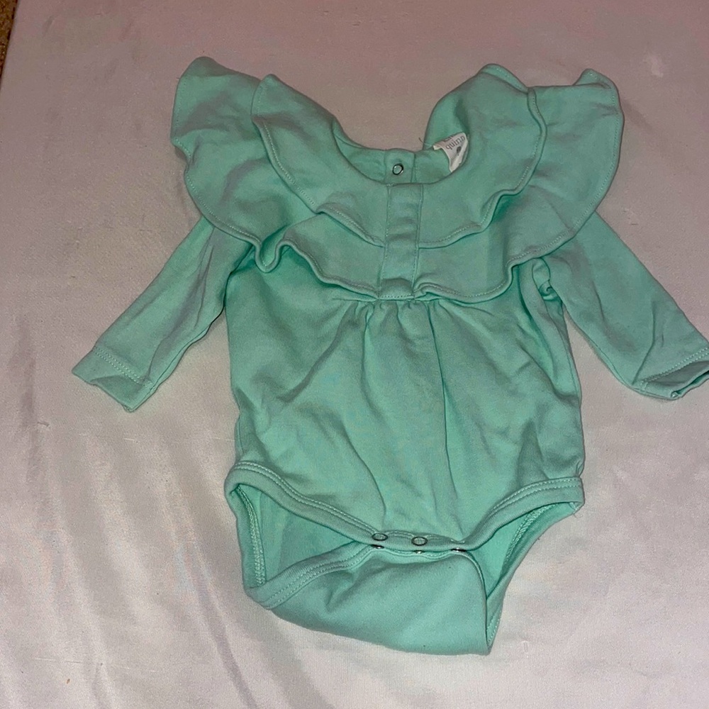 Ruffled onsie